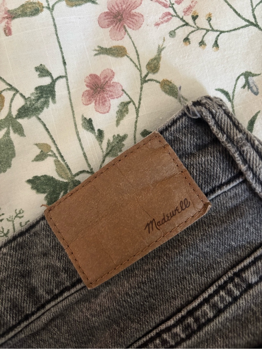 Madewell “The Perfect Vintage Jean” Washed Black Jean - Picture 4 of 4